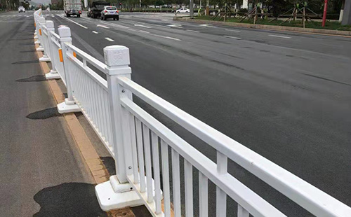 市政道路护栏 - 安平县路广丝网制造有限公司图片3