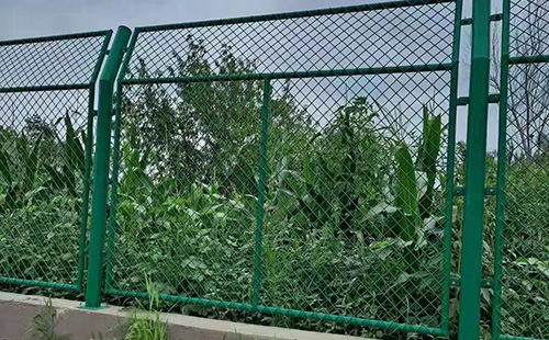 斜方护栏网 - 安平县路广丝网制造有限公司图片3